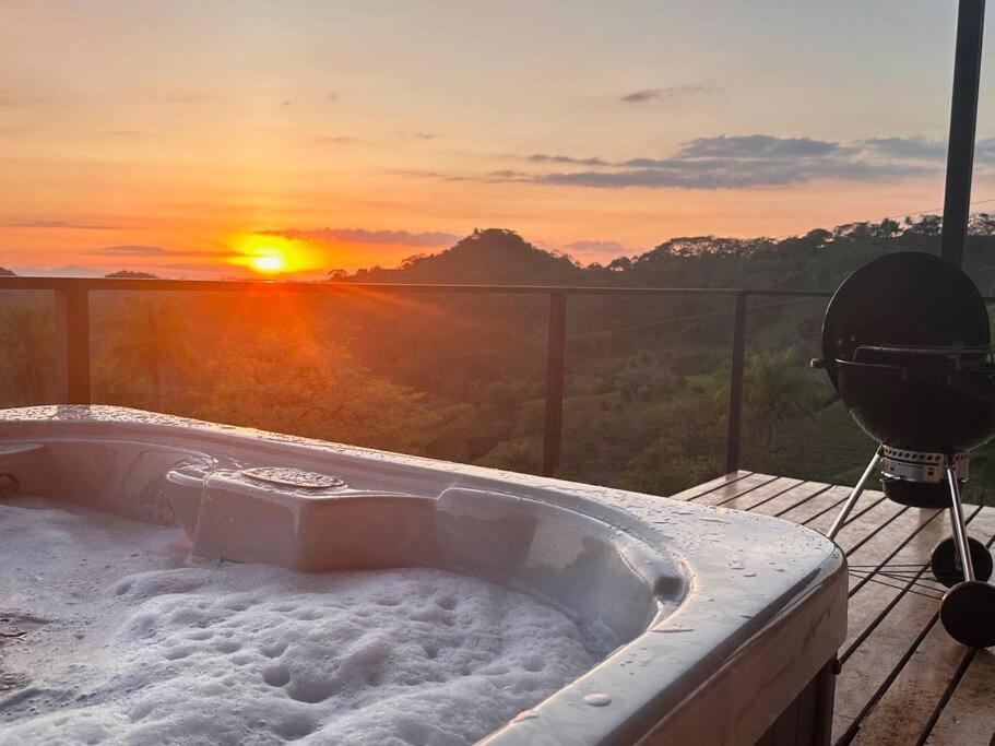 Goldenview+ Aire Acondicionado+jacuzzi Villa