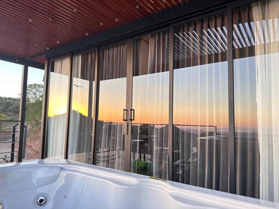 Goldenview+ Aire Acondicionado+jacuzzi Villa Monteverde