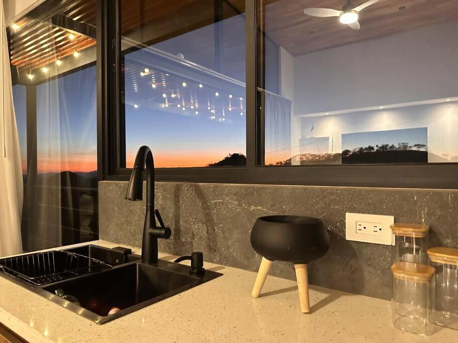 Goldenview+ Aire Acondicionado+jacuzzi *