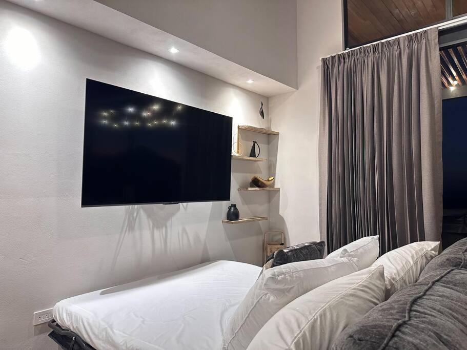 Villa Goldenview+ Aire Acondicionado+jacuzzi *