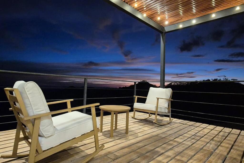 Villa Goldenview+ Aire Acondicionado+jacuzzi Monteverde