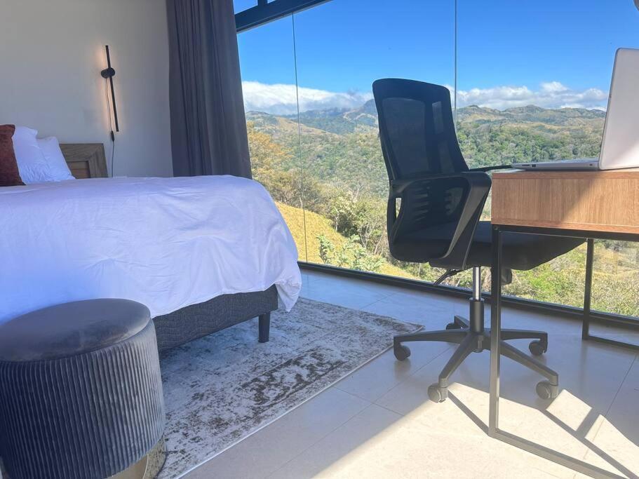 Goldenview+ Aire Acondicionado+jacuzzi * Monteverde