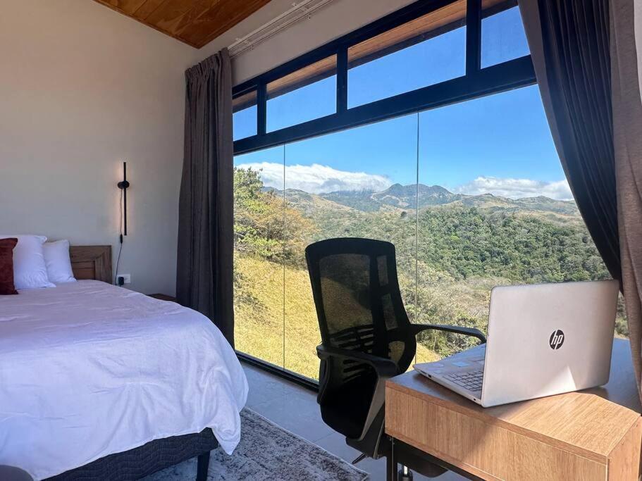 Goldenview+ Aire Acondicionado+jacuzzi